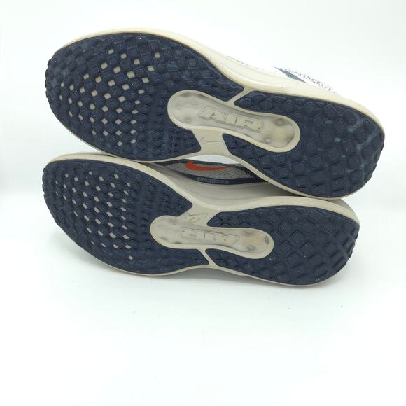 Athletic_Shoes